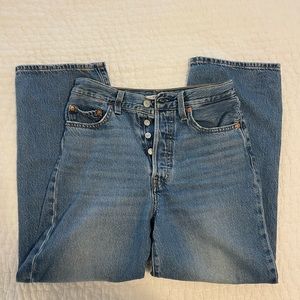 Levi’s rib cage straight ankle jean